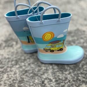 Kids Blue Rain Boots with Beach Design size 9